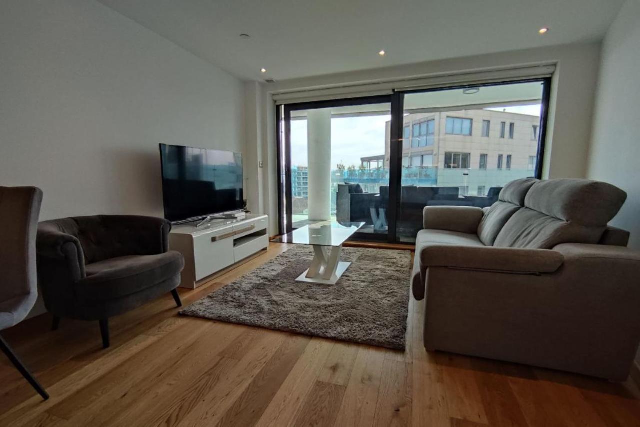 Seaside Serenity Oasis - High Floor - Stunning Views Cebelitarık Dış mekan fotoğraf