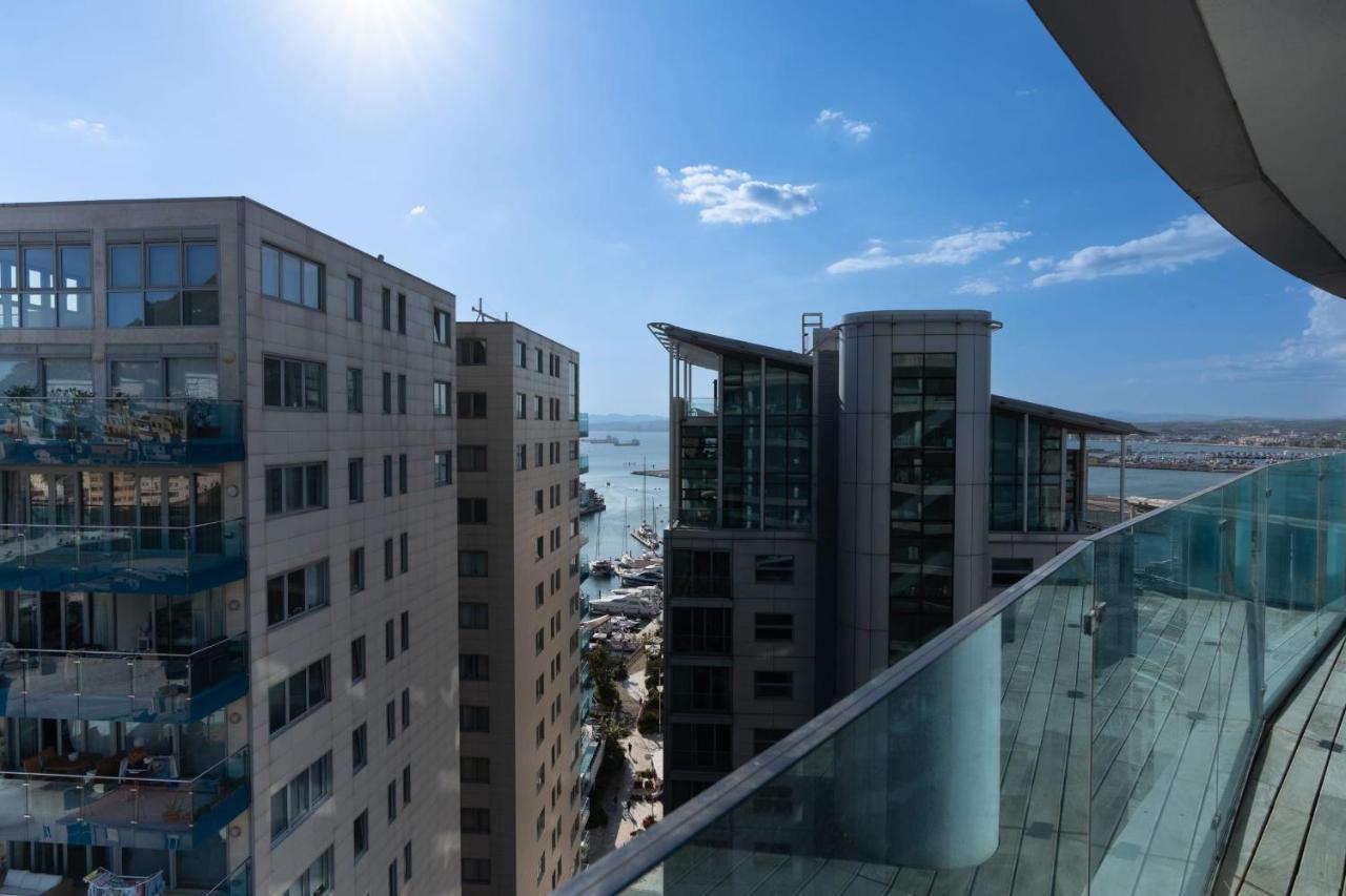 Seaside Serenity Oasis - High Floor - Stunning Views Cebelitarık Dış mekan fotoğraf